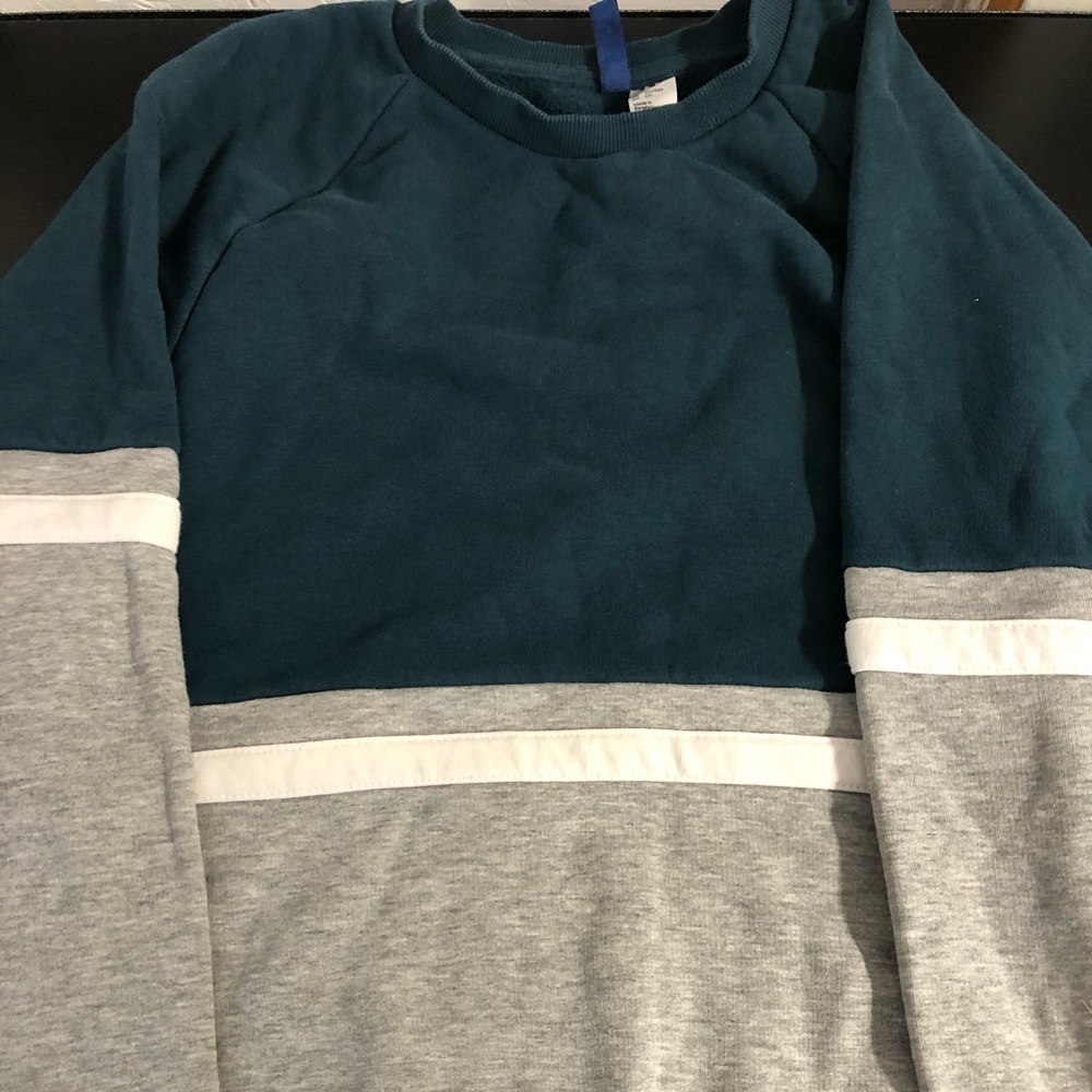H&M crewneck sweater
